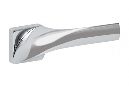 83693547_w800_h640_lena_sq_cr_2[1]